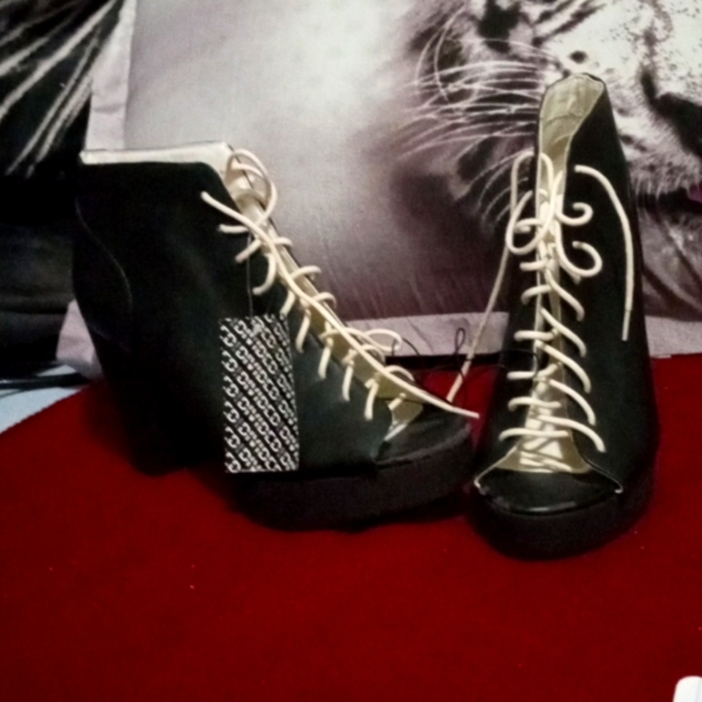 Women Shoes